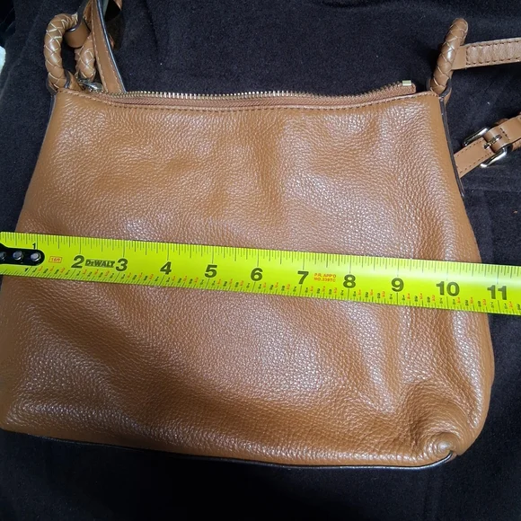 Michael Kors Tan Leather Shoulder Bag - Picture 8 of 9